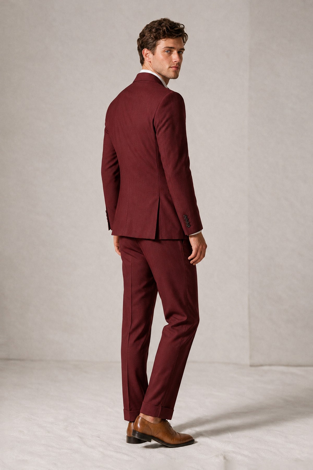 Savile Men's Burgundy Double-Breasted Slim Fit 2-Piece Suit Set – Peak Lapel Blazer & Cuffed Trousers | Wedding Prom Formal - Burgundy