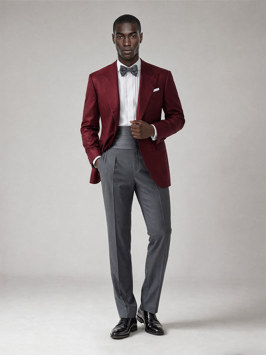 Savile GA0060 burgundy 2-piece suit set – upper body front view showing peak lapel blazer, pleated white shirt and grey bow tie