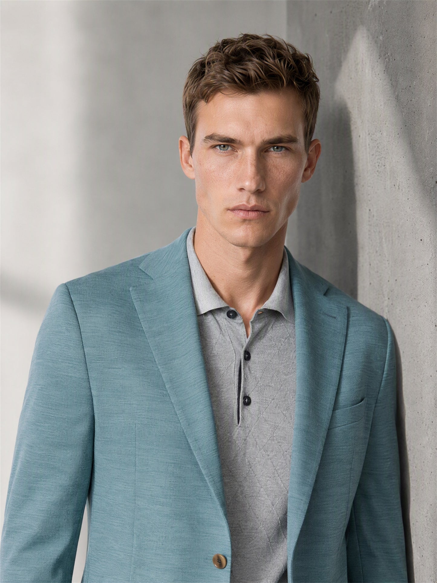 Men's Teal Blue Single-Breasted Linen Blazer – Upper Body Front Close-Up