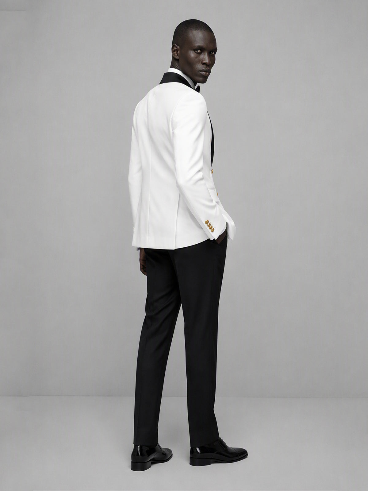 Men's white double-breasted 2-piece suit set – front close-up detail view, Savile GA0175