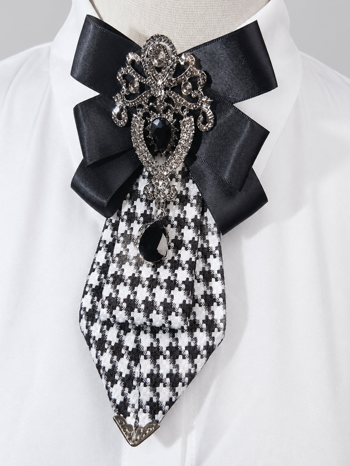 Savile PL0002 Men's Black & White Houndstooth Crystal Rhinestone Bow Tie – Front view