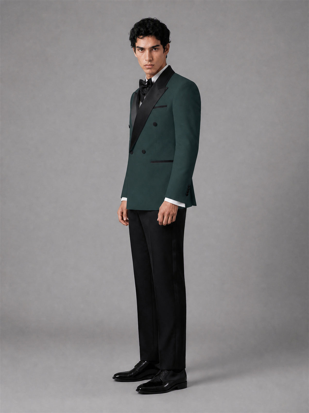 Men's Emerald Green Double-Breasted Black Satin Peak Lapel Tuxedo Suit Set | Blazer & Trousers