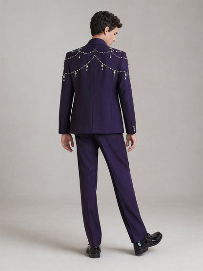 Savile Crystal Chain 3-Piece Suit – Three-quarter front view hand in pocket