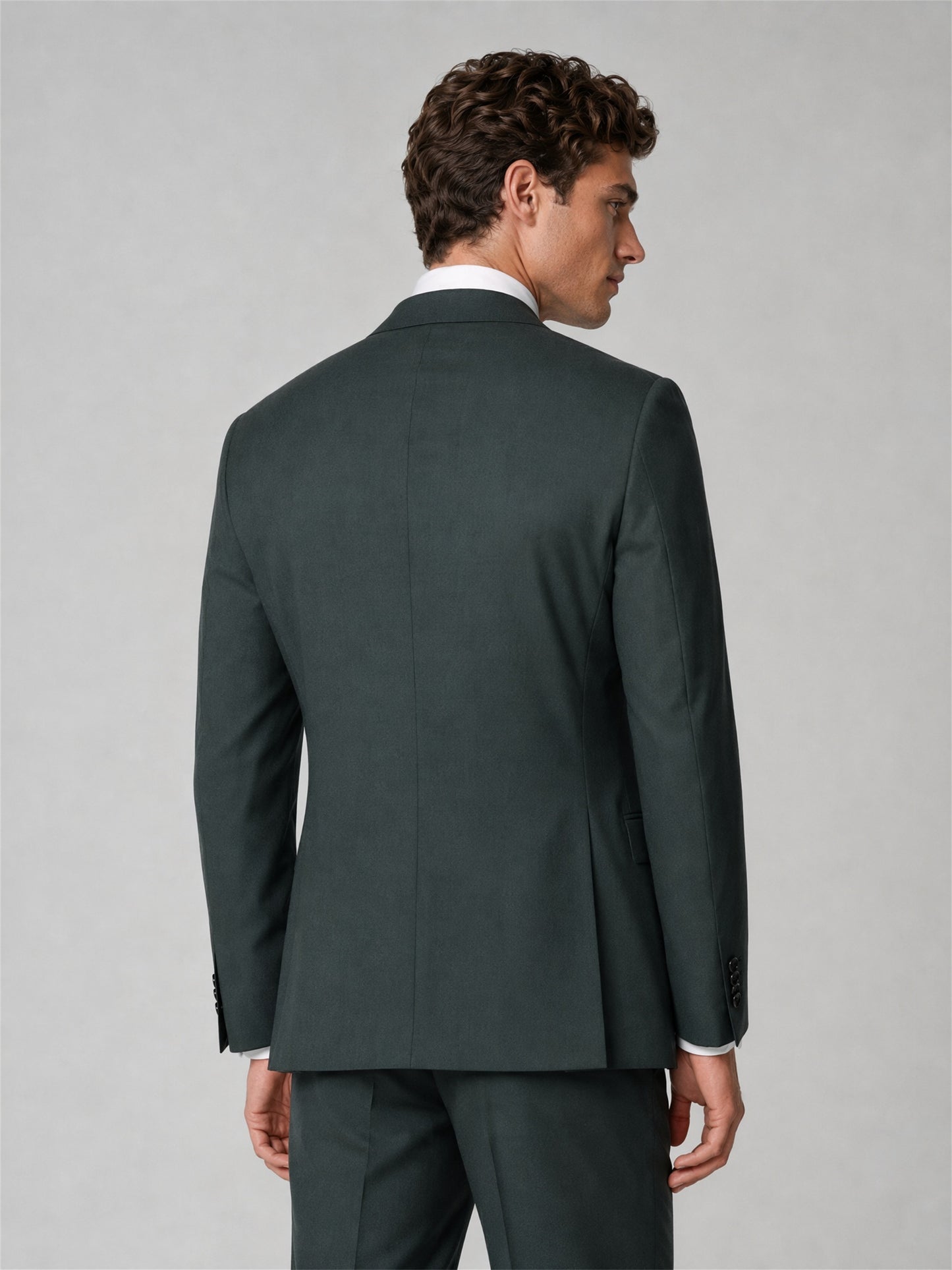 Savile GA0040 Hunter Green 3-Piece Suit – Front full body, direct stance with tie