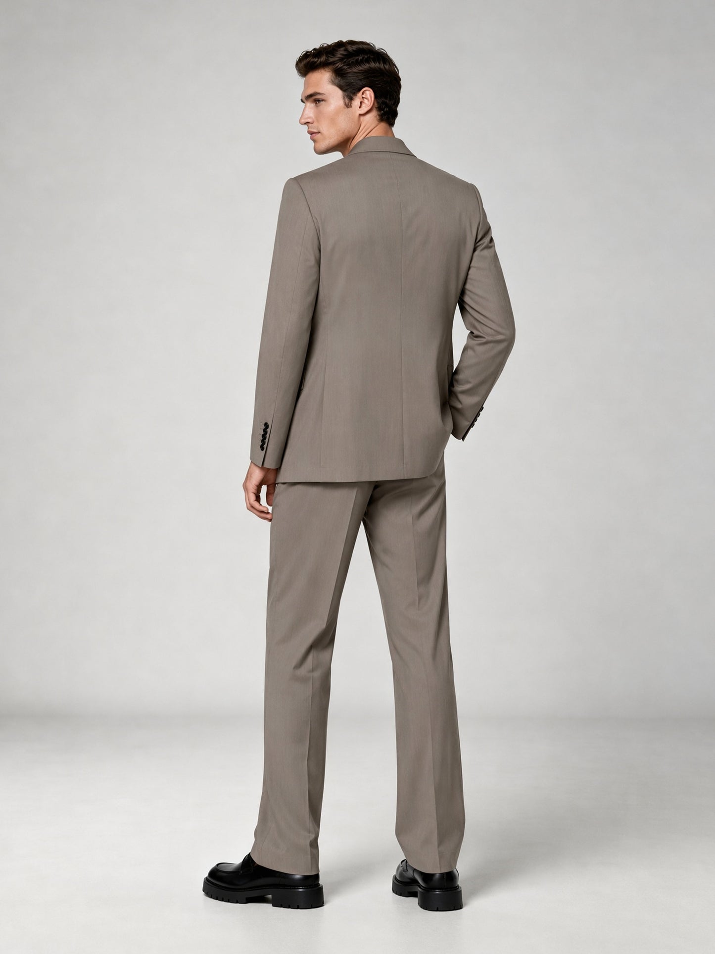 Savile GA0042 Mocha Brown Double-Breasted Suit – Front upper body close-up, peak lapel detail