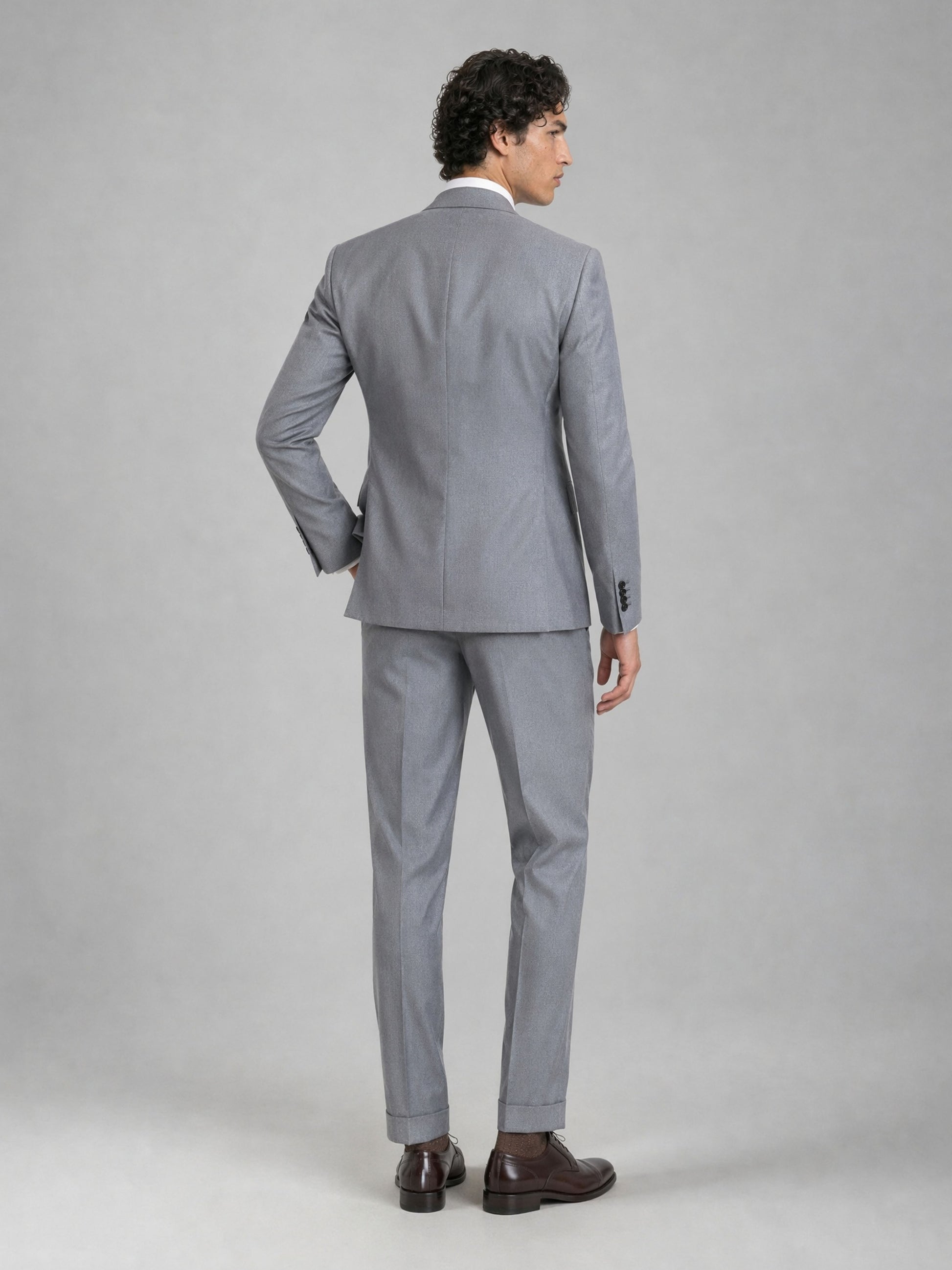 Savile GA0078 mid grey wool-blend suit set – full body front view, natural standing pose showing complete Italian tailoring silhouette