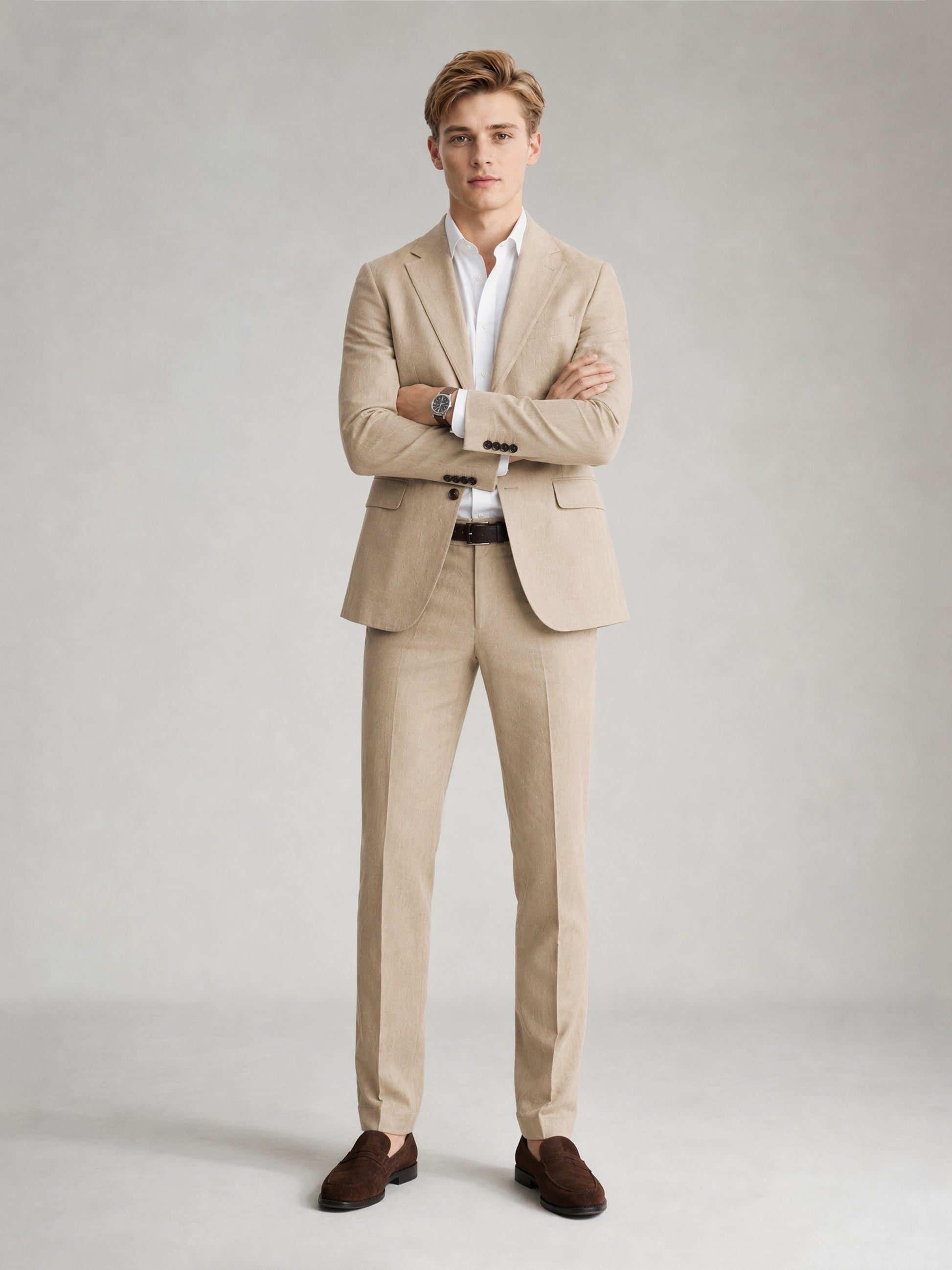 Savile GA0081 sand khaki linen suit – full body front view, arms crossed showing structured notch lapel silhouette and complete Italian tailoring look