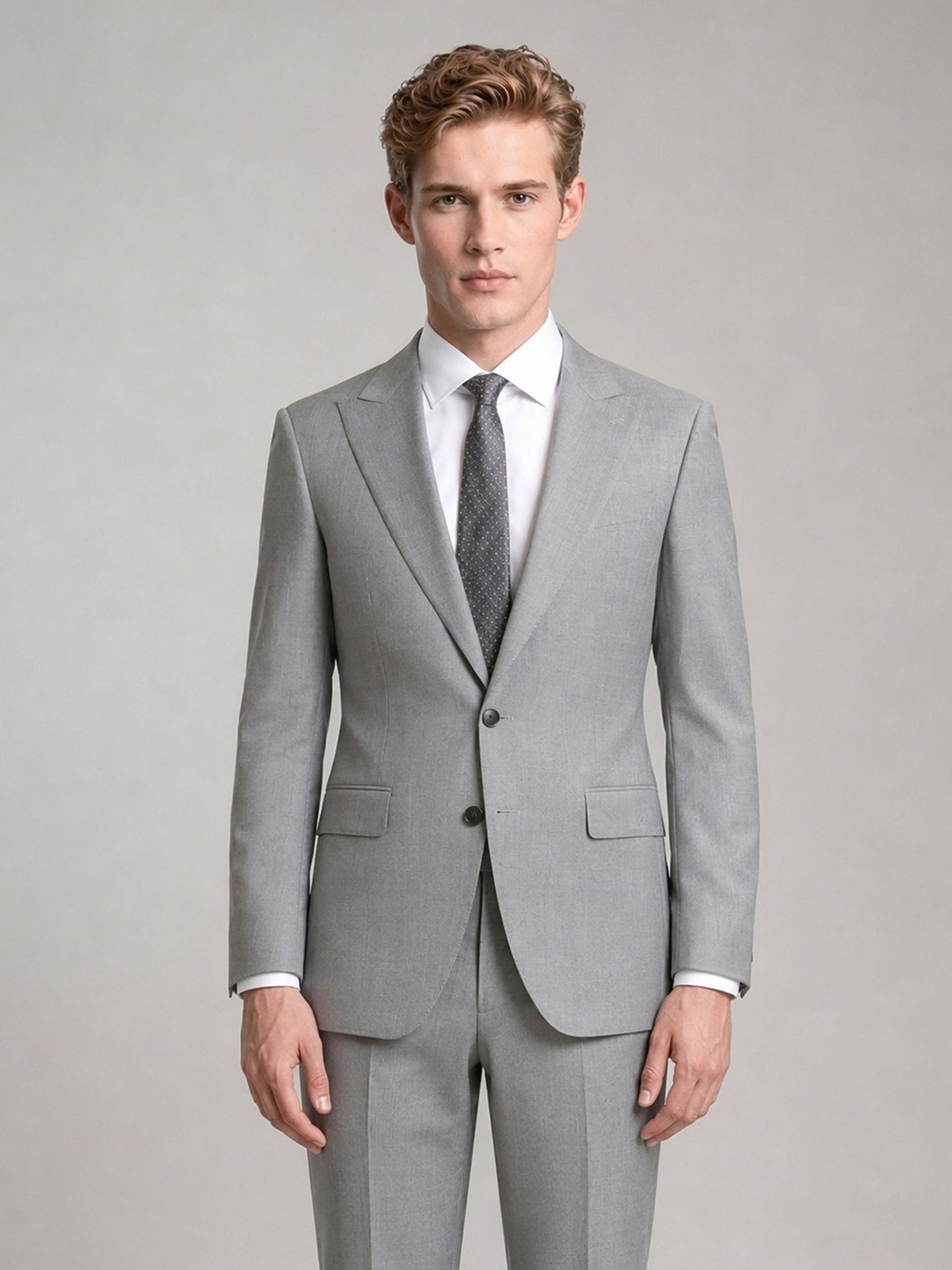 Savile GA0092 light grey wool 2-piece suit – upper body front view showing notch lapel, two-button closure, white shirt and dark grey geometric tie detail
