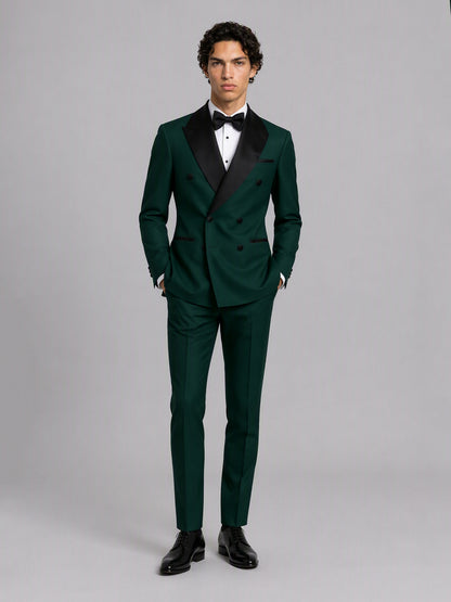 Savile GA0171 Men's Emerald Green Double-Breasted Black Satin Peak Lapel Tuxedo – Front Close-Up with Black Bow Tie & Peak Lapel Detail