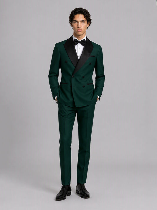 Savile GA0171 Men's Emerald Green Double-Breasted Black Satin Peak Lapel Tuxedo – Front Close-Up with Black Bow Tie & Peak Lapel Detail