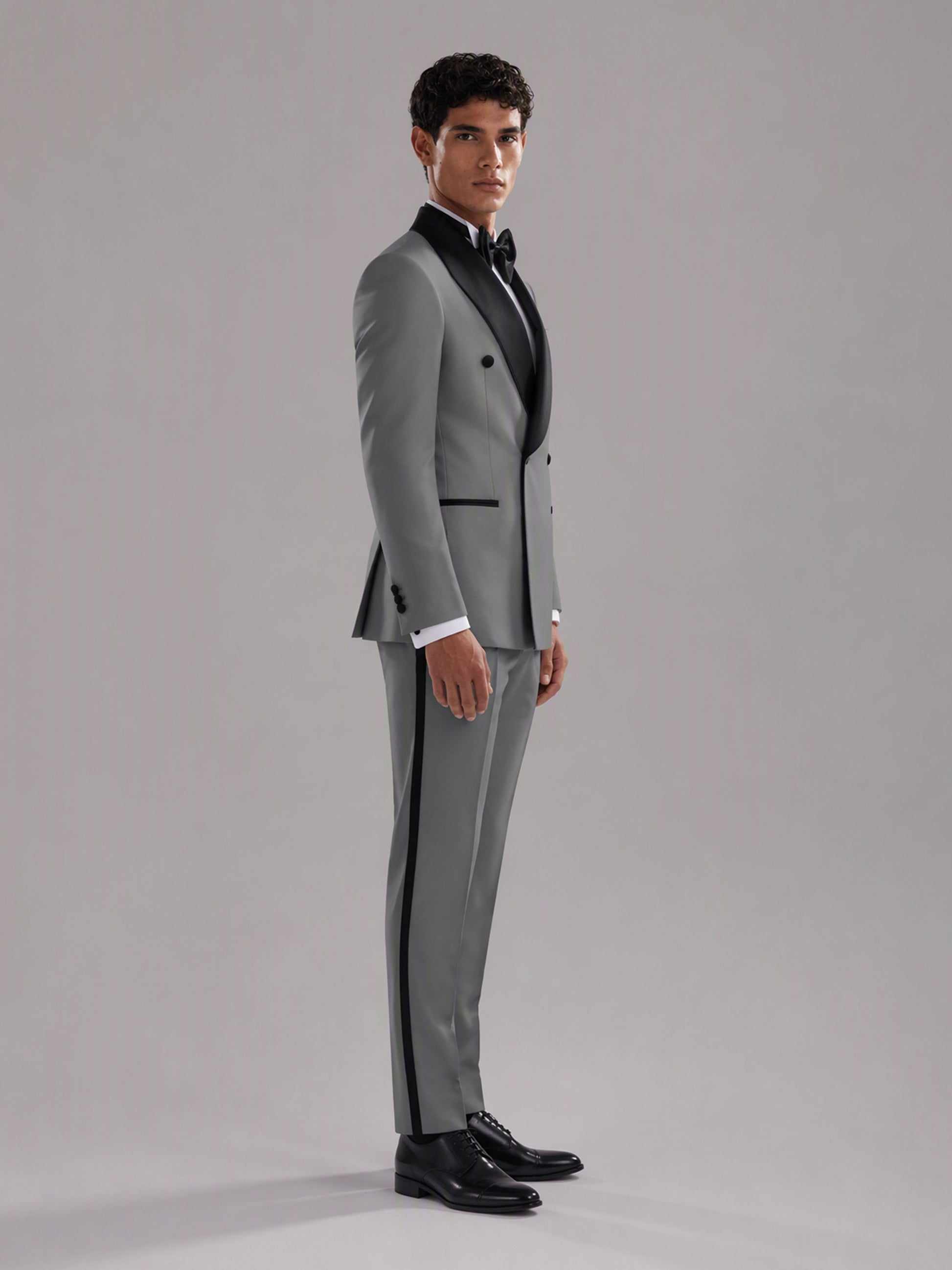 Savile GA0171 Men's Grey Double-Breasted Black Satin Peak Lapel Tuxedo – Front Close-Up with Black Bow Tie & Peak Lapel Detail
