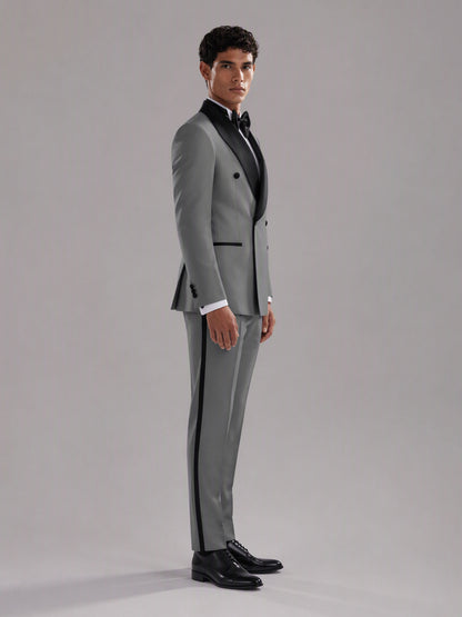 Savile GA0171 Men's Grey Double-Breasted Black Satin Peak Lapel Tuxedo – Front Close-Up with Black Bow Tie & Peak Lapel Detail