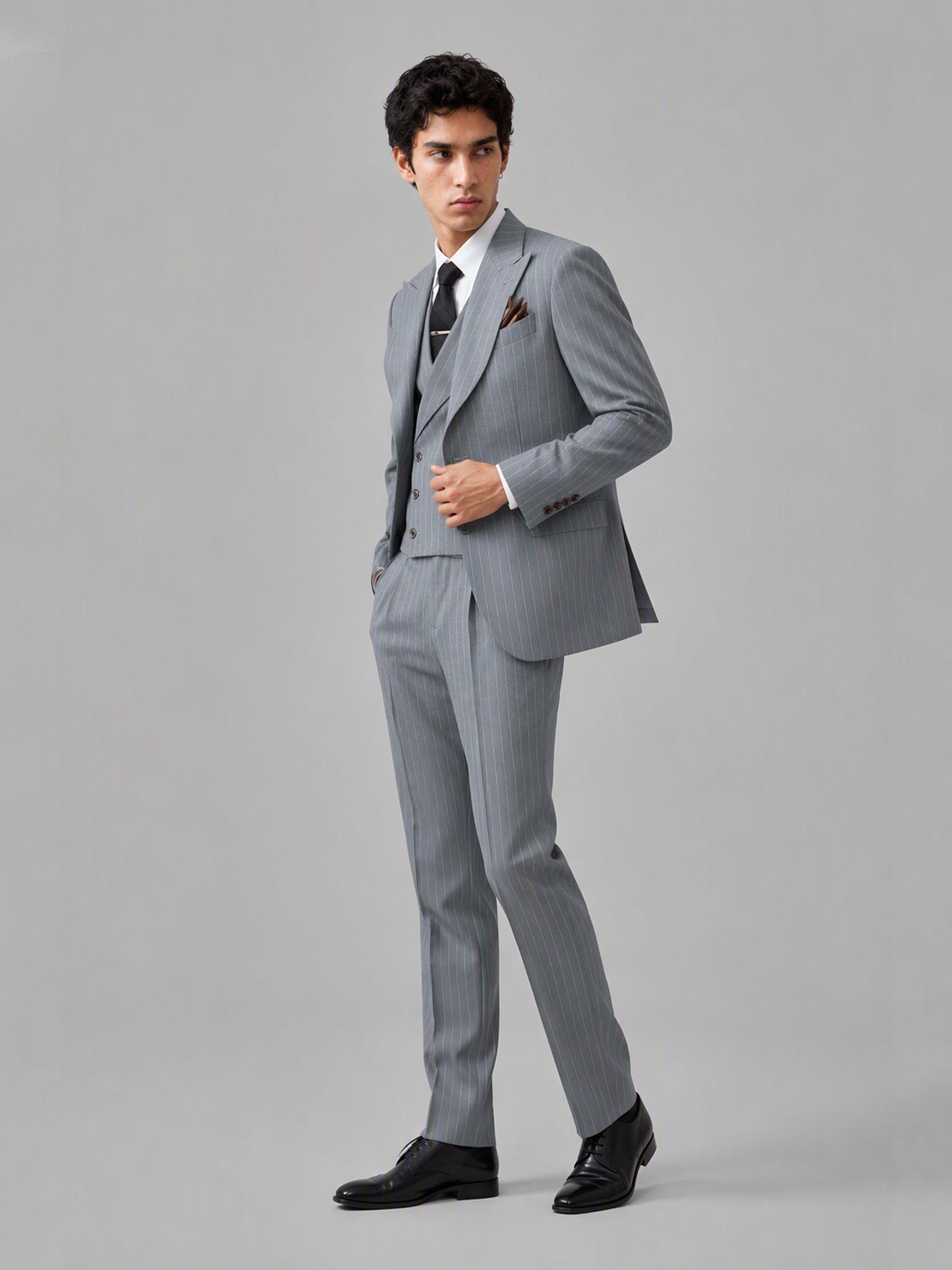 Men's grey pinstripe 3-piece suit set – side profile view, Savile GA0174