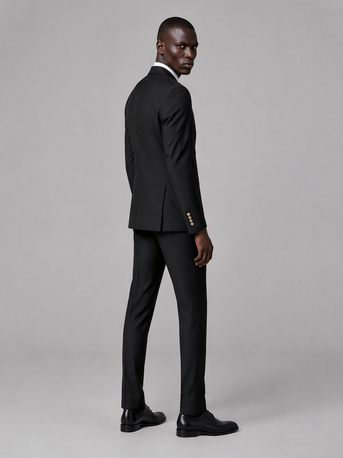 Men's black 3-piece suit set – three-quarter side standing view, Savile GA0177