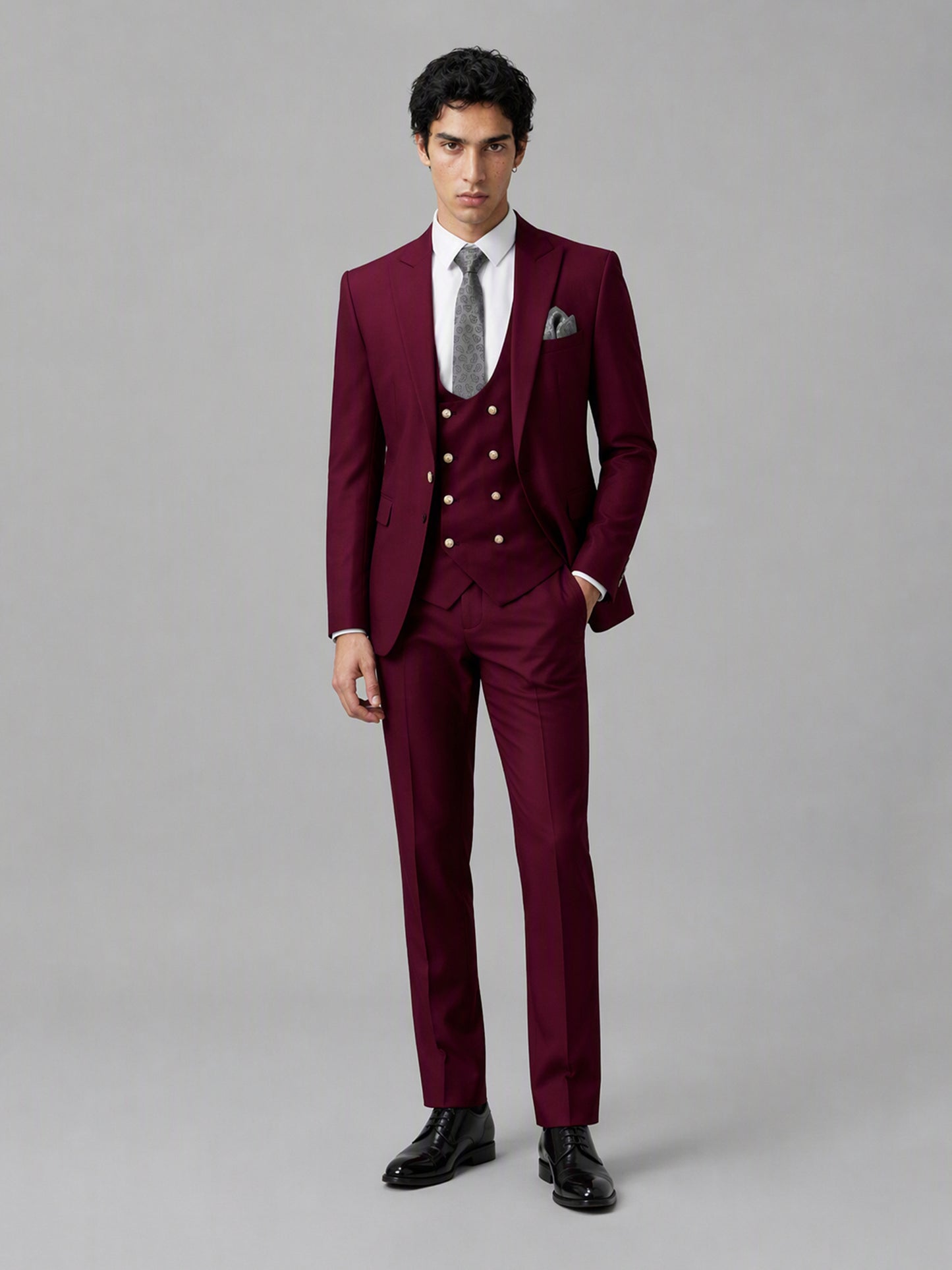 Men's burgundy 3-piece suit set – front close-up rose gold button vest detail, Savile GA0177