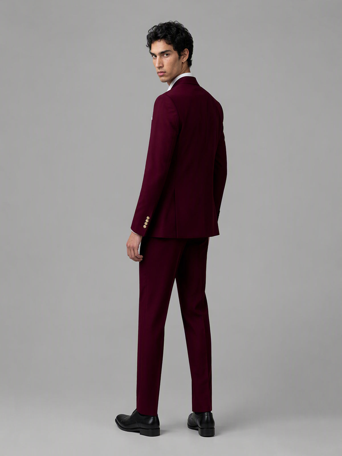 Men's burgundy 3-piece suit set – front full-length standing view, Savile GA0177