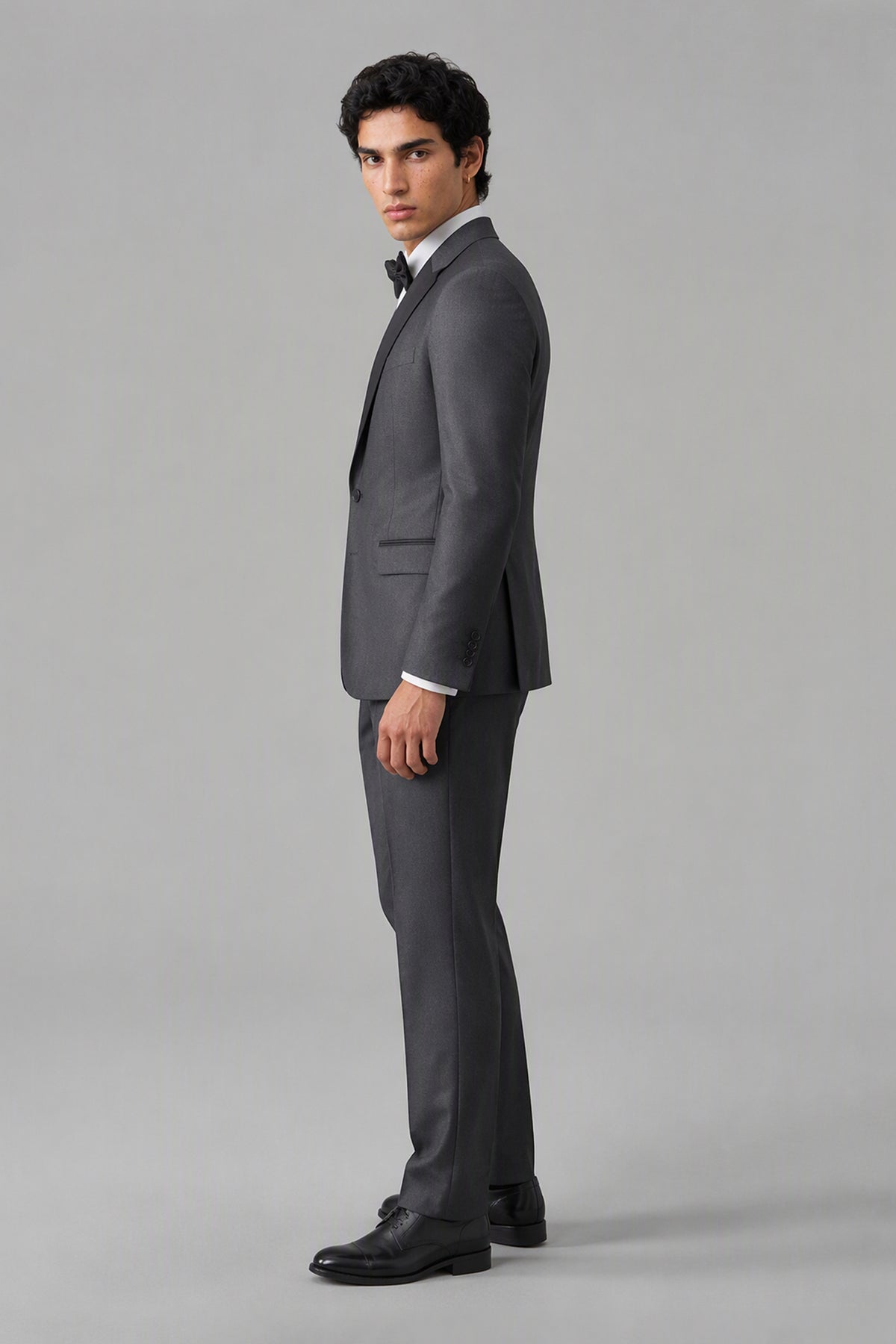 Men's Grey Tuxedo 3-Piece Suit – Front Close-Up View | Savile GA0179