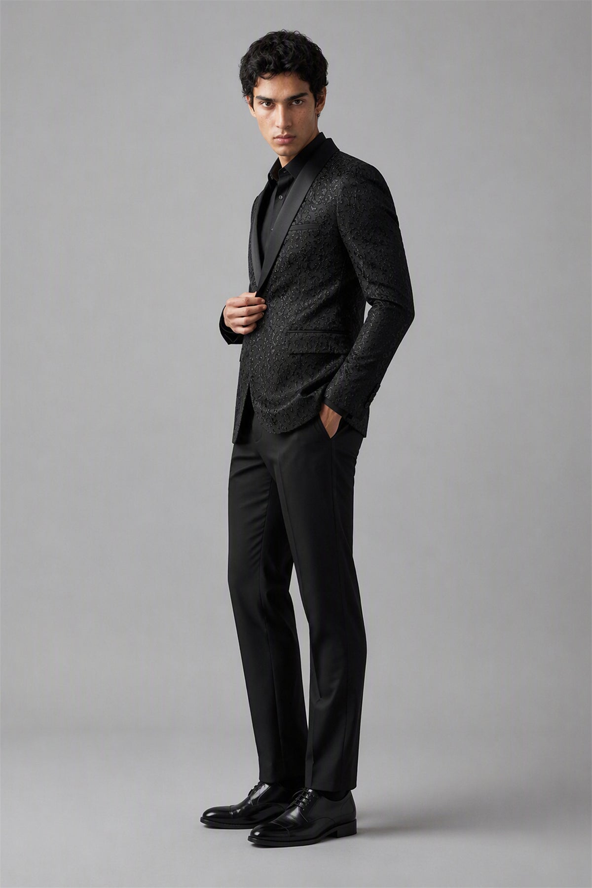 Men's Black Jacquard Tuxedo 2-Piece Suit – 3/4 Side View | Savile GA0180
