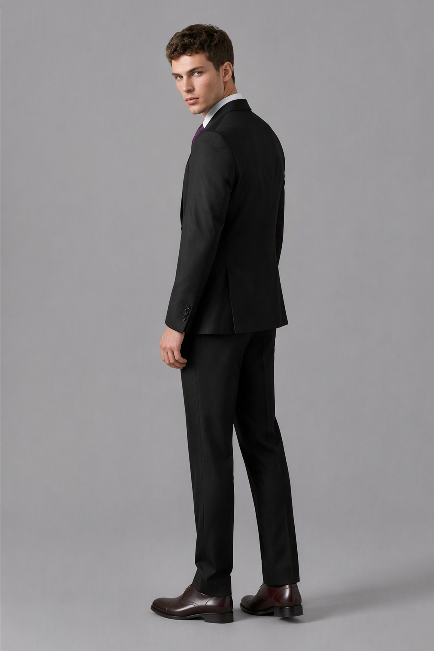Savile Black 3-Piece Suit Set – Half-body close-up showing notch lapel, vest buttons and pocket square detail
