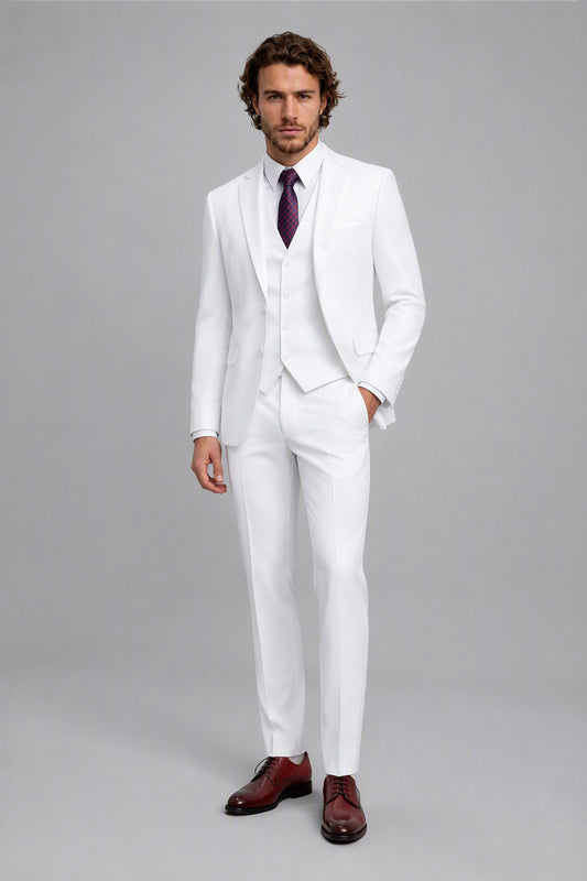 Savile White 3-Piece Suit Set – Half-body front close-up showing notch lapel jacket, vest buttons and purple patterned tie detail