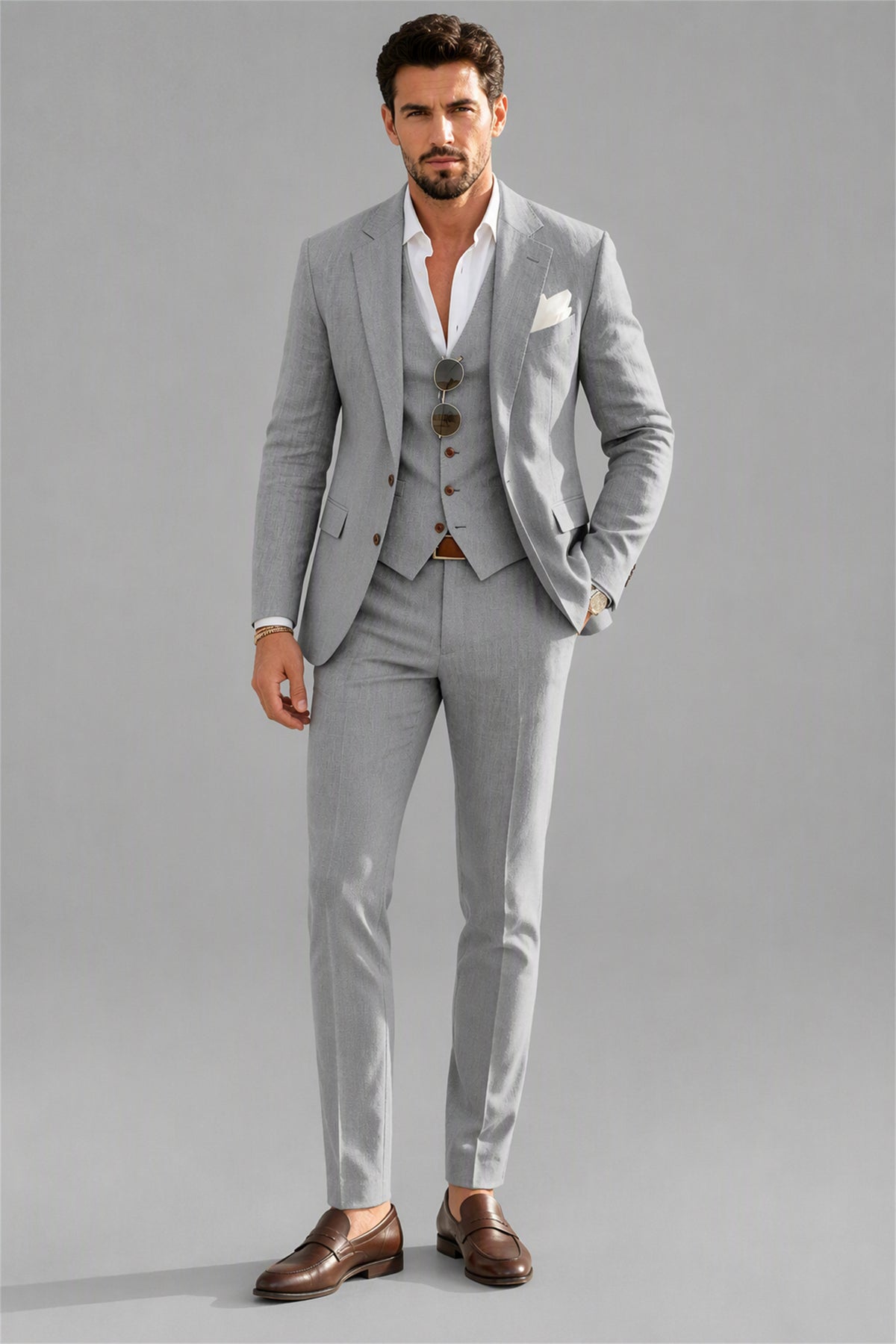Men's Light Gray 3-Piece Slim Fit Suit – Upper Body Close-Up | Savile GA0191