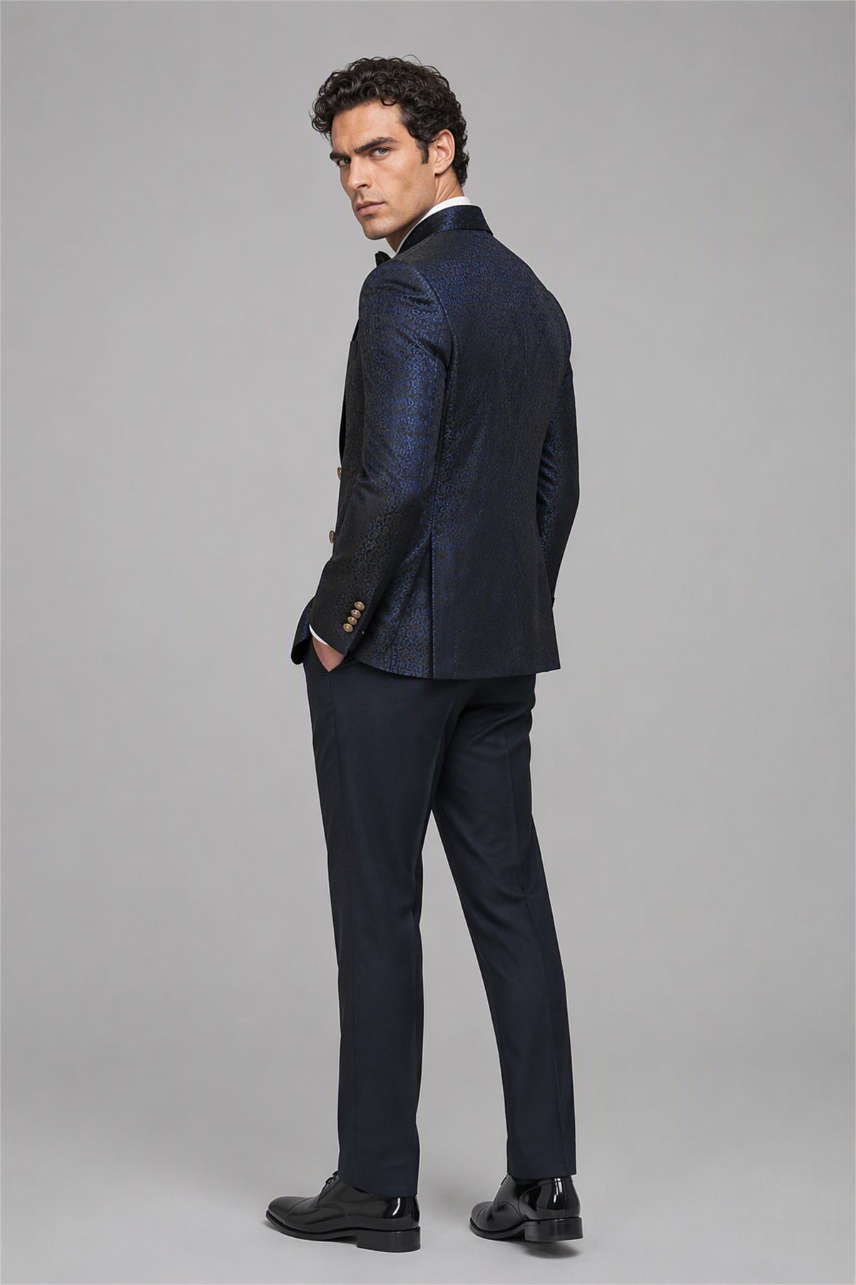 Men's Navy Blue Jacquard Mandarin Collar Military Suit Blazer – Front Upper Body Close-Up | Savile GA0194