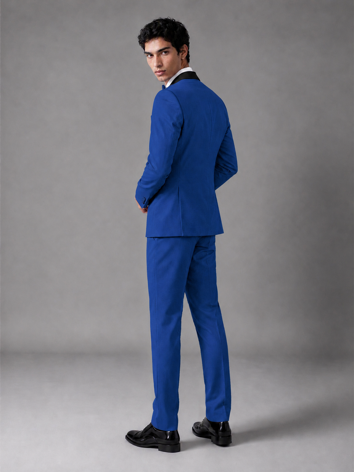 Men's Royal Blue Double-Breasted Satin Peak Lapel Tuxedo Suit Set (Jacket + Trousers) - Royal Blue